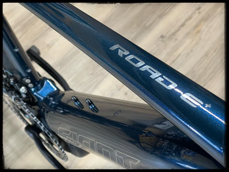 Giant Road E+ 2 Pro 25km/h Large Cosmos Navy-2